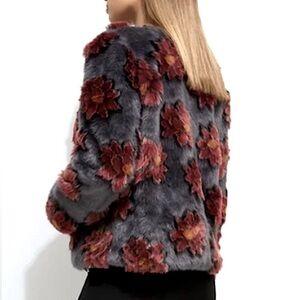Unreal Fur Size M Floral Faux Fur Teddy Jacket - Gray and Red
